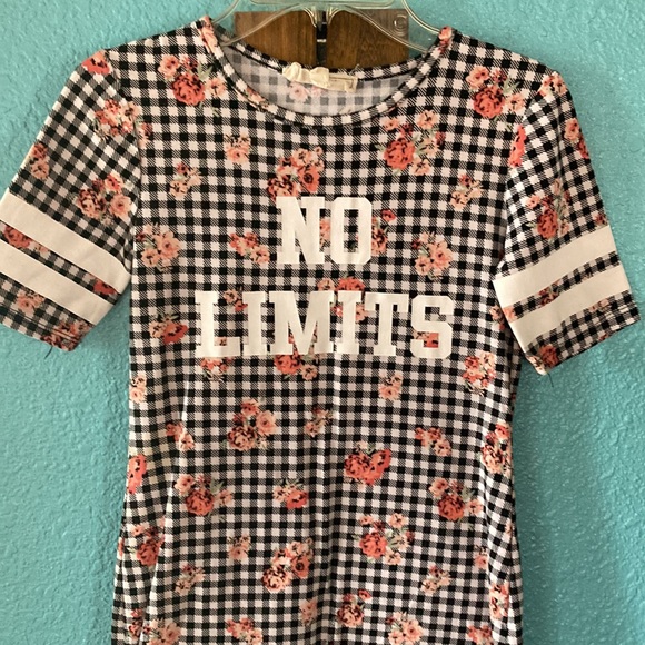 No Comment | Girls Plaid Floral dress - Picture 2 of 4